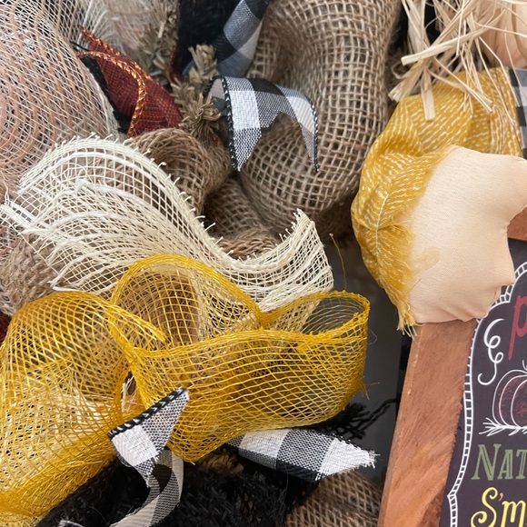 SCARECROW WREATH - RUSTIC FALL AUTUMN wreath - Picture 7 of 8